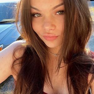 Meet your Posher, Violet